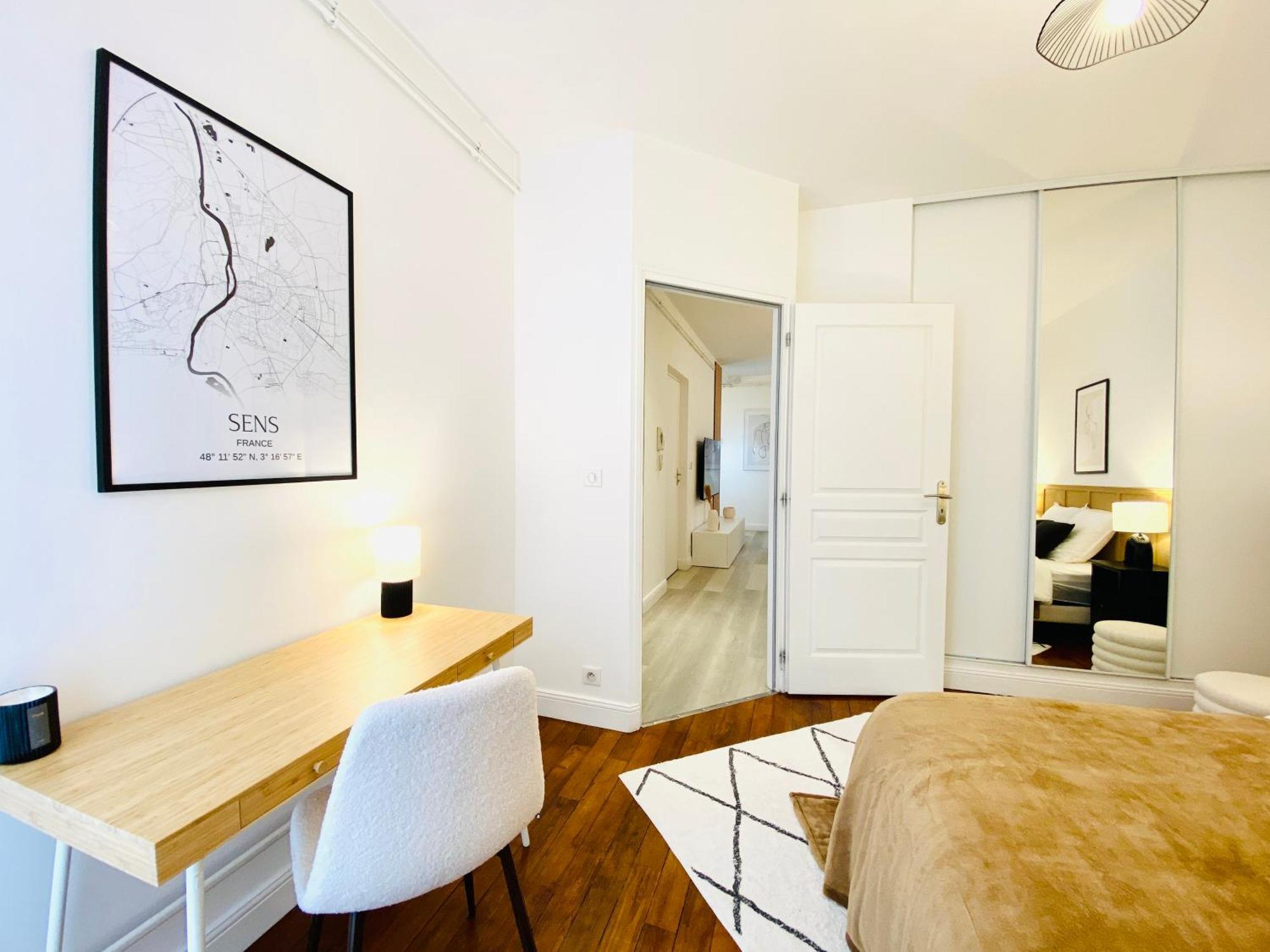 Le Subtil - Best Keys - Elegance & Confort - 2 Chambres Separees - Lit Queen Size - Smart Tv Netflix - Entre Gare & Centre Ville - A 1H De Paris - Wifi Fibre - Check-In Autonome ซ็องส์ ภายนอก รูปภาพ